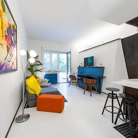 The Pool House * סורנטו